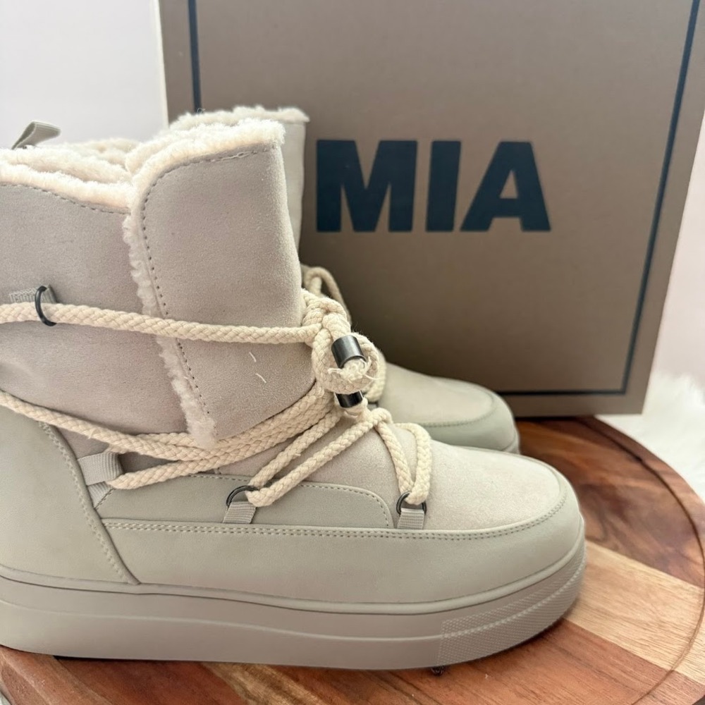 MIA Disa Womens Off White Faux Fur Lined Rope Lace Up Winter Boots 7.5 GS1500712
